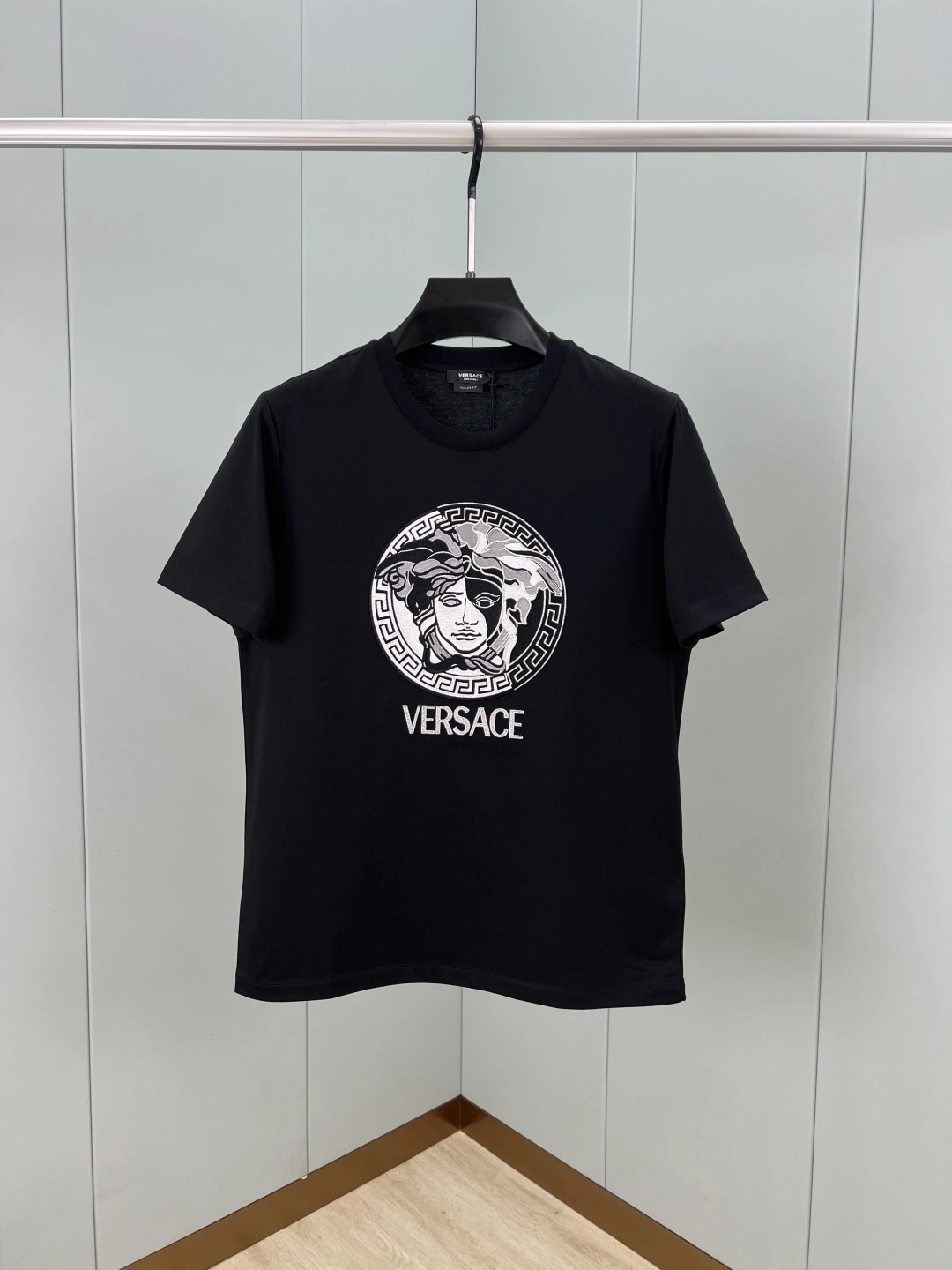 wg.luxury- V5rs135 Medusa embroidery Cotton 2colour item:E-F054C1713-2